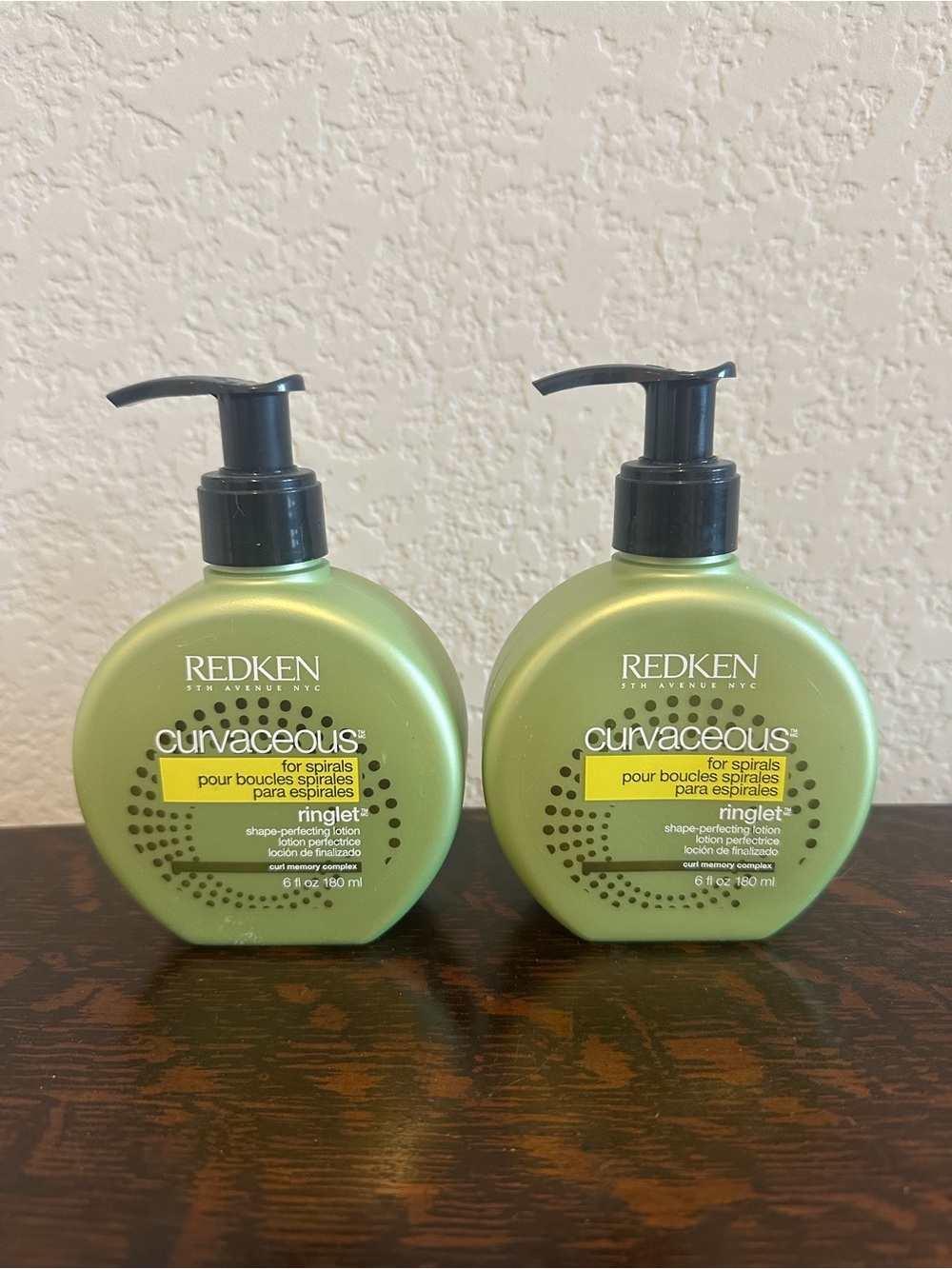 Redken Curvaceous Ringlet Styling Cream - Green and Black Packaging